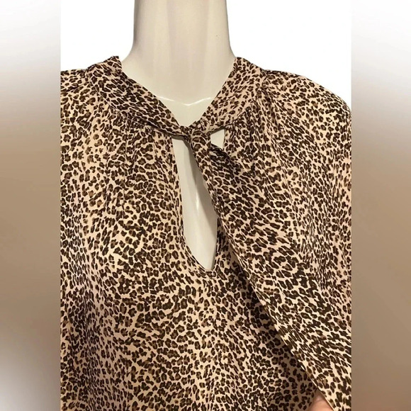 Joie Silk Animal Print Shirt Sleeve Blouse - Picture 5 of 11